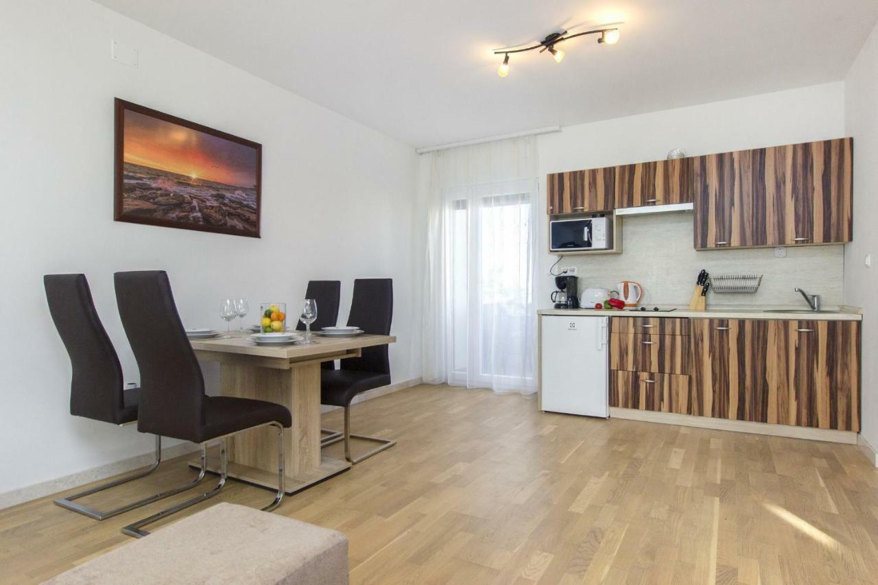 Apartmani Gabriella Vodice Exterior foto