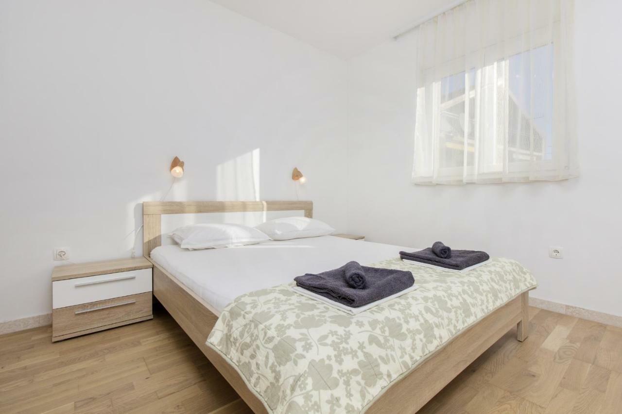 Apartmani Gabriella Vodice Exterior foto