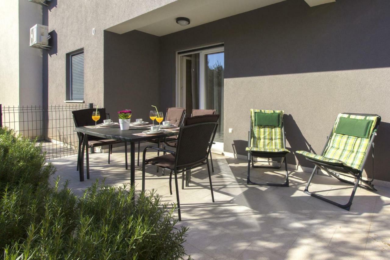 Apartmani Gabriella Vodice Exterior foto